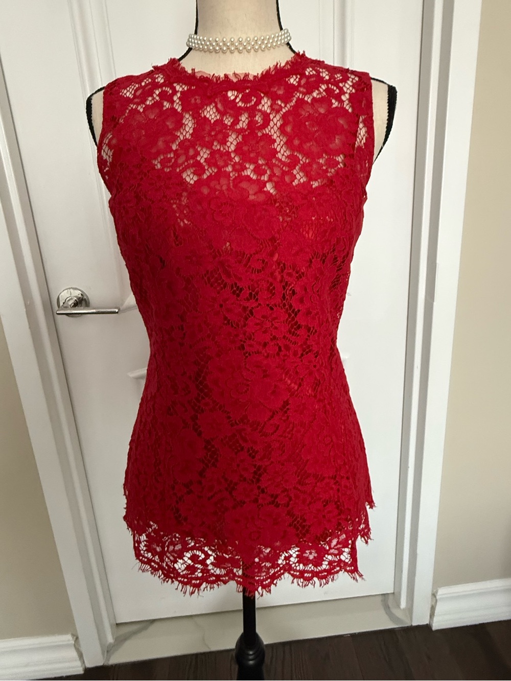 Dolce Gabbana Red Lace Sleeveless Cocktail Dress Top , size 42 or M